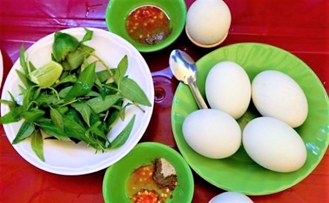 Truy lùng 7 quán hột vịt lộn ngon nức tiếng Tp. Hồ Chí Minh - Monanngon.Vn