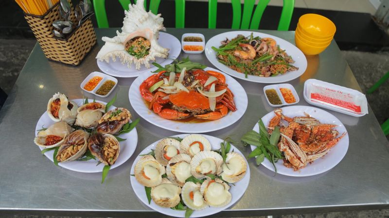 Ốc Thảo - Vĩnh Khánh ở Quận 4, TP. HCM | Foody.vn