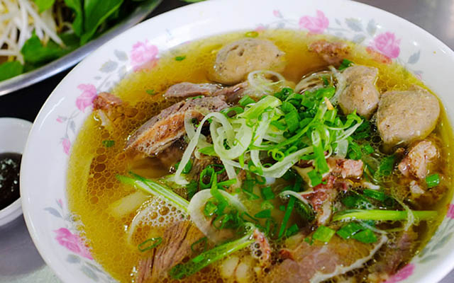 Quán Phở Tín - Trần Hưng Đạo ở Quận 9, TP. HCM | Foody.vn