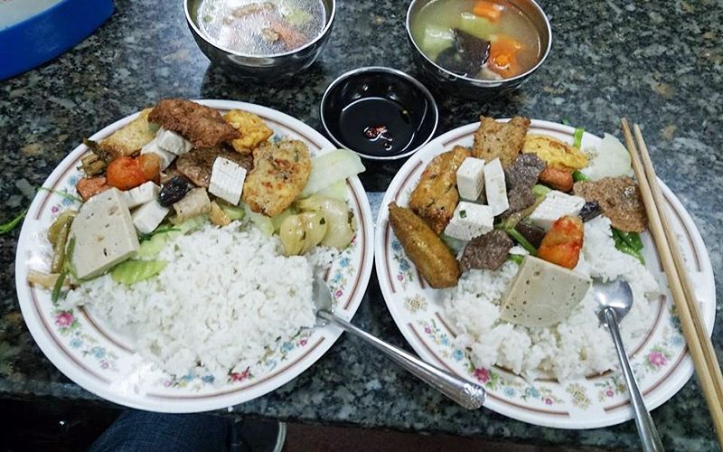 Quán chay Tịnh Tâm - Quán ăn bình dân ở Quận Tân Bình, TP. HCM | Foody.vn