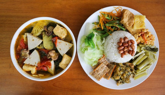 Cơm Chay Bình An ở Quận Bình Thạnh, TP. HCM | Video | Foody.vn