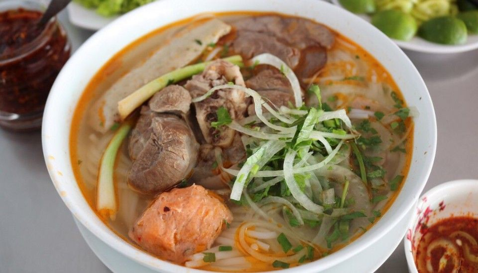 O Tú - Bún Bò Huế - Nguyễn Tri Phương ở Quận 10, TP. HCM | Foody.vn