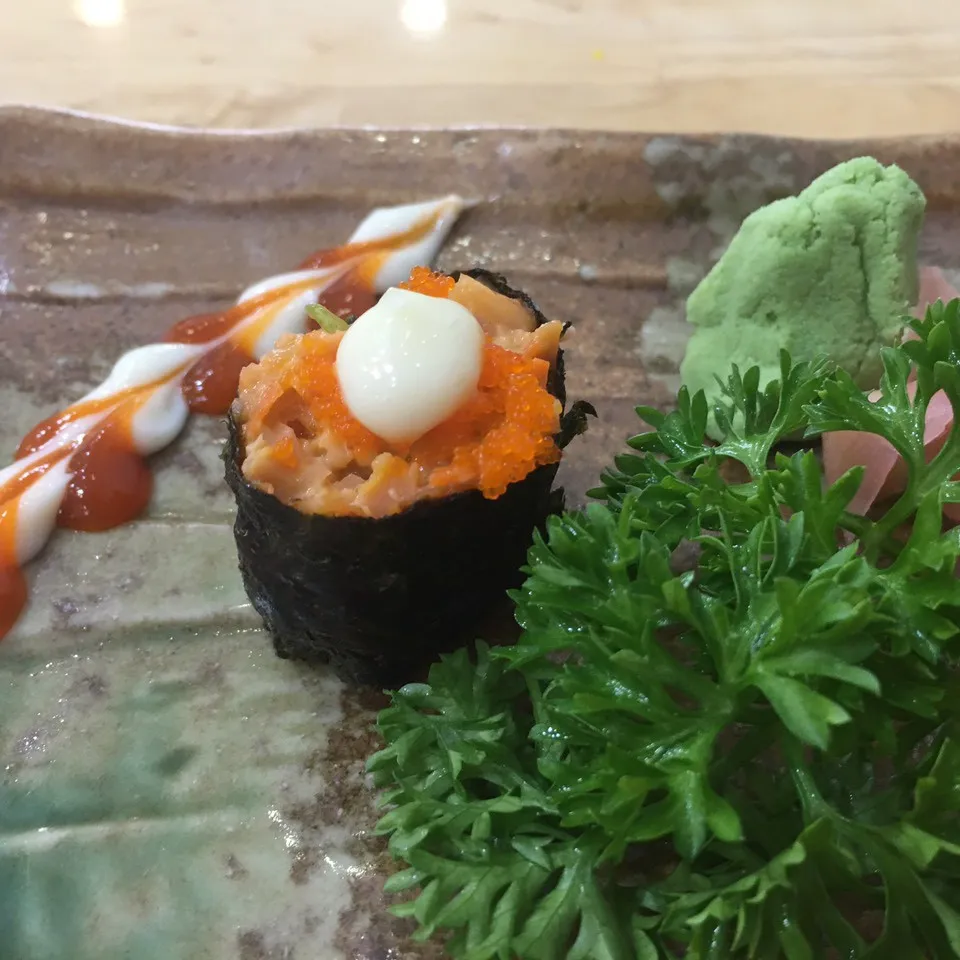 Thực đơn giao hàng tận nơi của Sushi Viên Ông Chủ Nhỏ - Nguyễn Tiểu La |  GrabFood VN