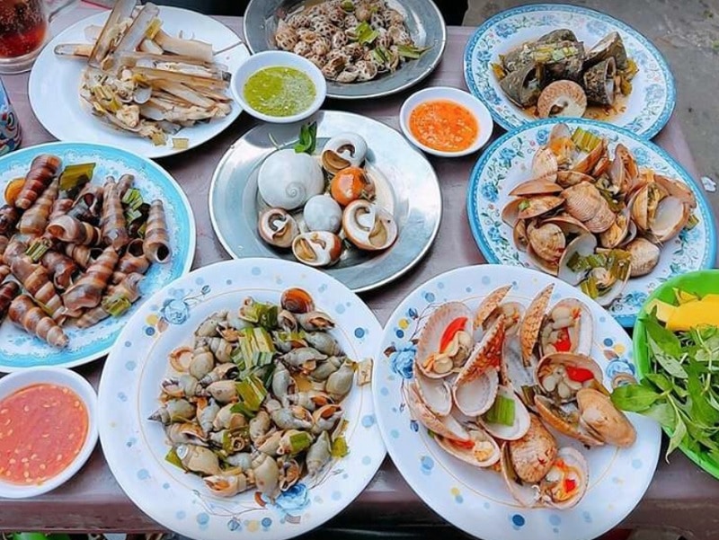 Ăn sập hết 8 quán ốc quận 4 ngon, nằm ở trung tâm Sài Gòn