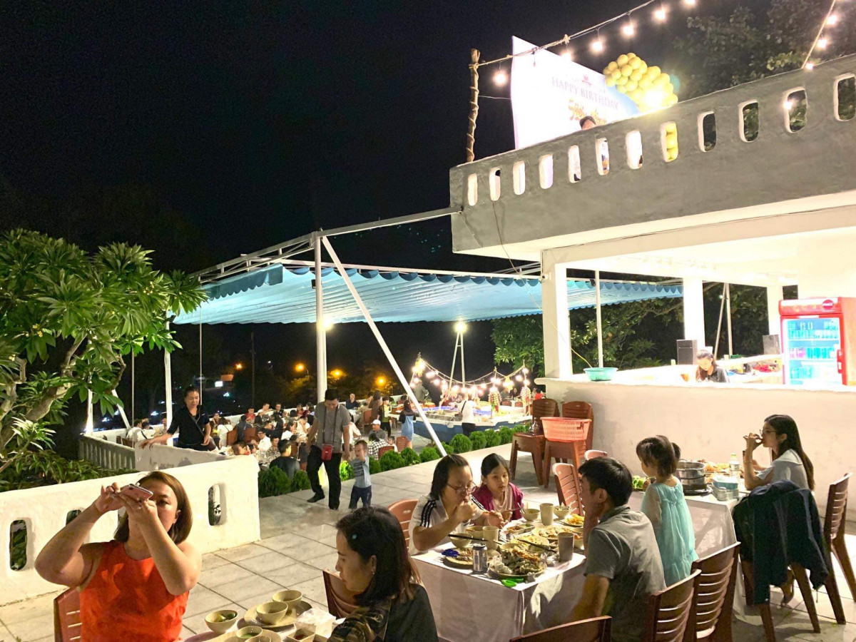 TomKang Buffet Hải Sản - Restaurant in Đồ Sơn, Hải Phòng 180000