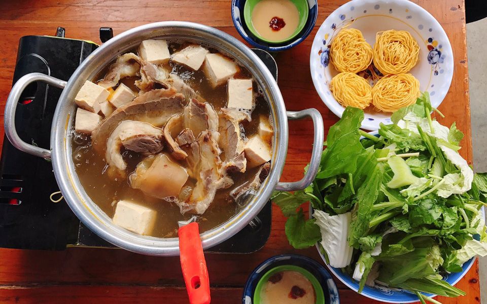 Lẩu Bò Bốn Mùa ở Quận 10, TP. HCM | Foody.vn