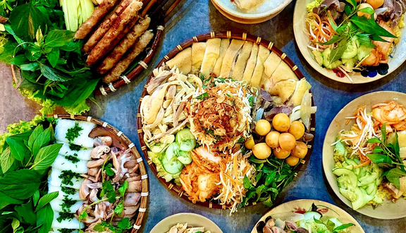 Con Gà Mái - Cơm Gà Phú Yên - Hoàng Hoa Thám ở Quận Bình Thạnh, TP. HCM | Foody.vn