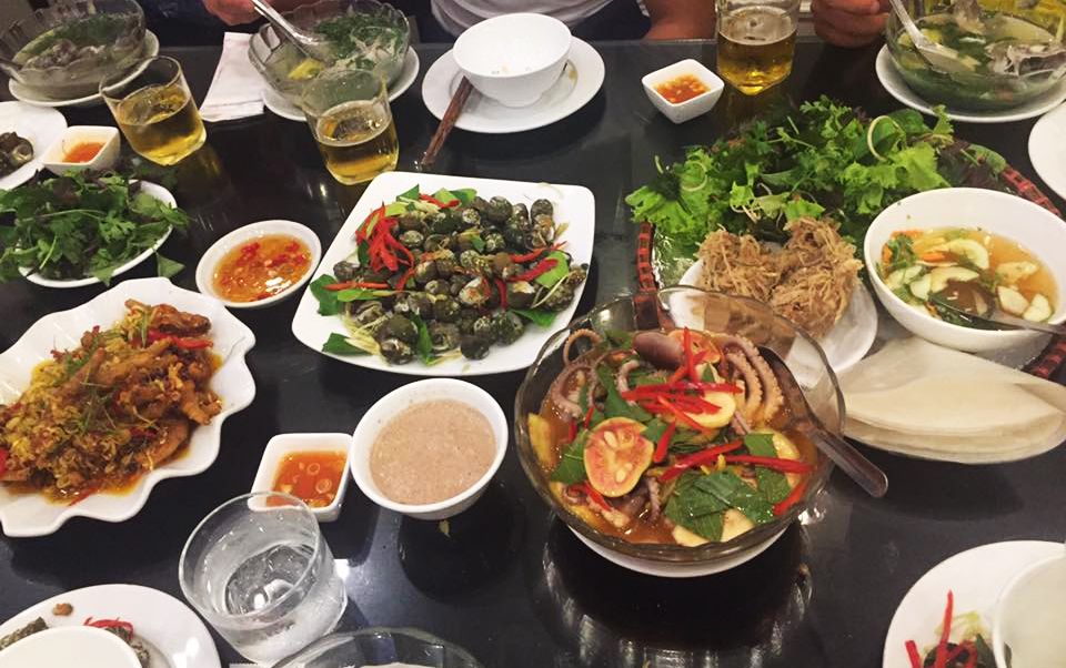 Nhà Hàng Cua Vàng - Hải Sản Tươi Sống ở Tp. Hạ Long, Quảng Ninh | Foody.vn
