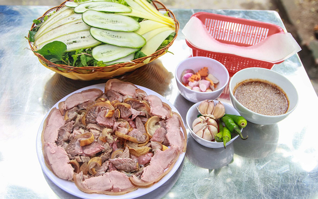 Bê Thui Đùng Đình 3 - Thống Nhất ở Tp. Đồng Hới, Quảng Bình | Foody.vn