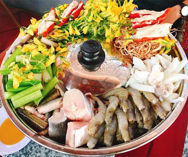 Nhà Hàng Cơm Niêu ViVu Food Mũi Né - Quán Ăn Ngon Phan Thiết