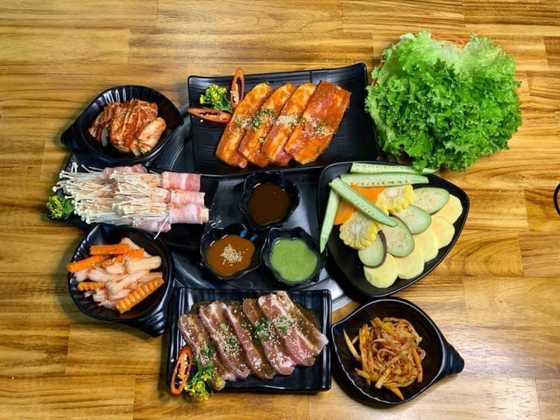 Sushi thơm ngon, hấp dẫn tại quán