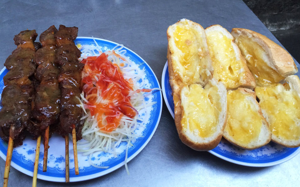 A Tùng - Bánh Mì Bò Nướng Bơ Cambodia - Cống Quỳnh ở Quận 1, TP. HCM | Foody.vn