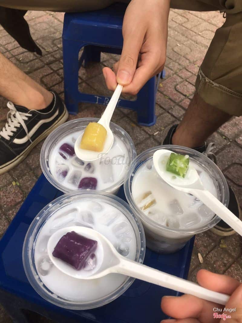 Chè Khoai Dẻo & Chè Dừa Non - Vườn Hoa Công Đoàn ở Quận Đống Đa, Hà Nội | Foody.vn