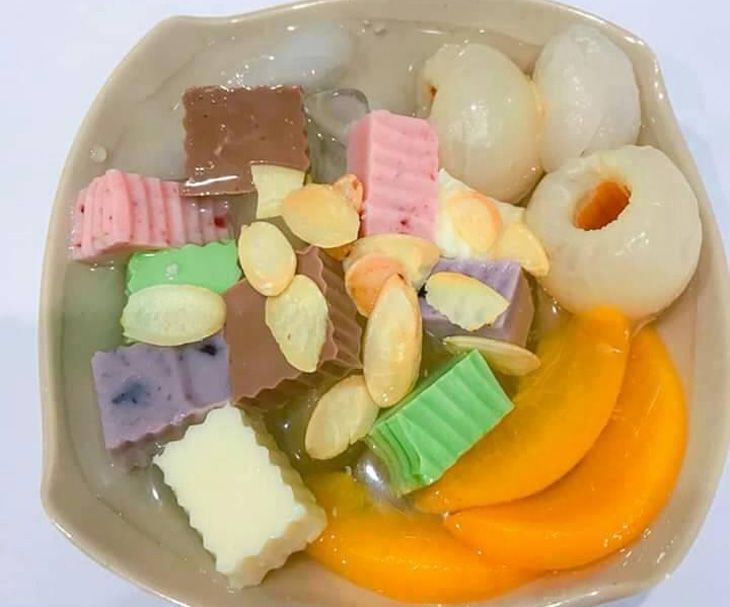 Chè khúc bạch ở đây mix lại thêm nhiều loại-ảnh:ST