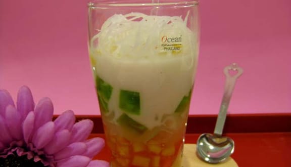 Chè Bà Dũng - Ngon, Bổ, Rẻ ở Thành Phố Pleiku, Gia Lai | Foody.vn