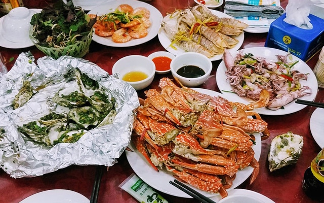 Linh Đan Restaurant ở Tp. Hạ Long, Quảng Ninh | Foody.vn