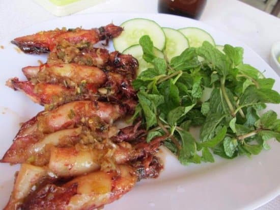 Nhà hàng Năm Giã chuyên phục vụ các món ăn được chế biến từ hải sản tươi sống chất lượng - Picture of Nam Gia Seafood Restaurant, Hoi An - Tripadvisor