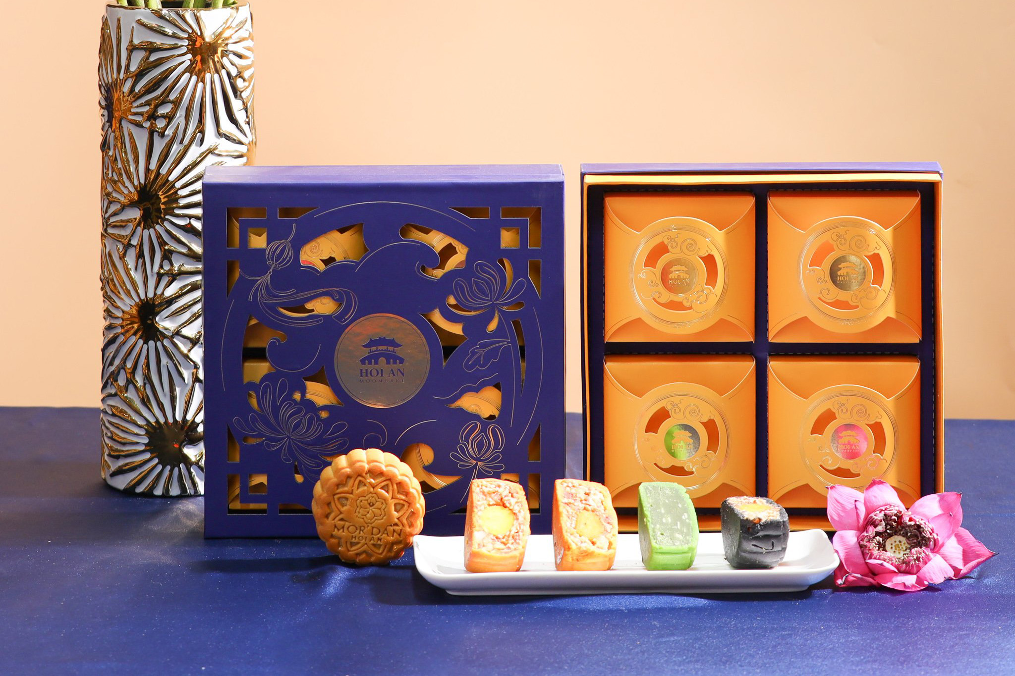 Bánh Trung Thu Cao Cấp 2023 - Hội An Mooncake