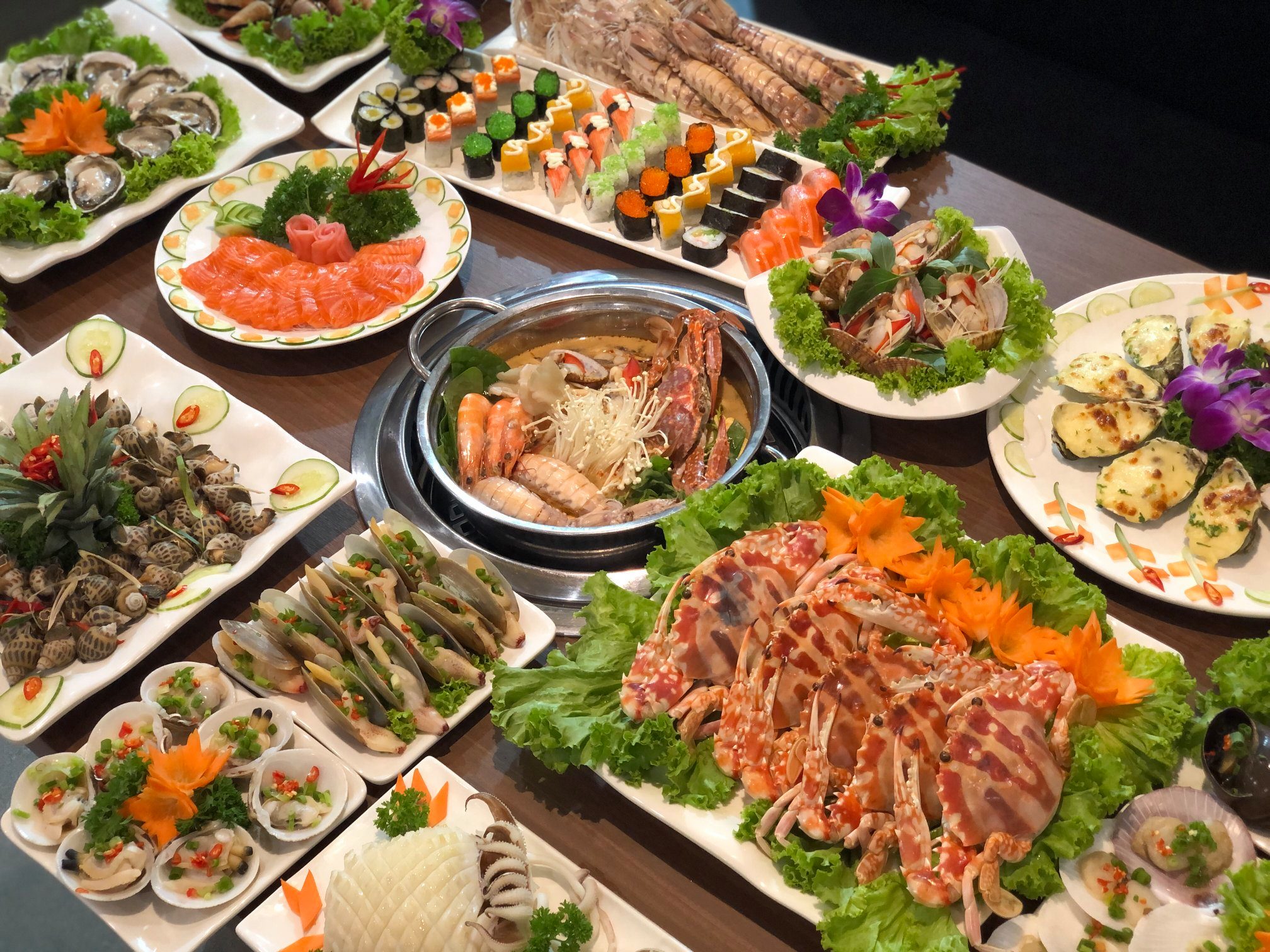 TOP 15 nhà hàng hải sản Hà Nội thơm ngon, nổi tiếng, hấp dẫn